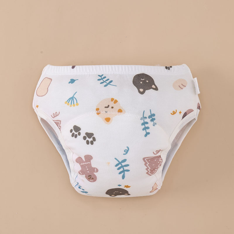 赤ちゃんはトイレのトレーニングパンツのようです。|undefined