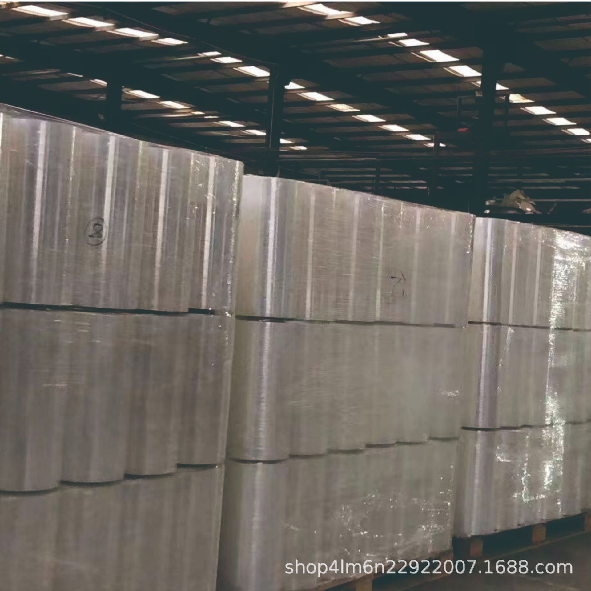 批发打包缠绕膜厂家、手用pe拉伸膜塑料自粘打包膜工业模切保护膜