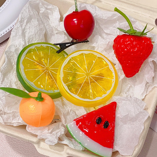 Ȥζ�ɐ۷������w����Aˮ���l�AŮ���Ȥζ�����A߅�A��l����Ů