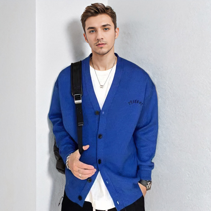 Portrait color-blocked jacquard sweater for men, autumn and winter couple cardigan, trendy and versatile knitwear, loose and stylish top.