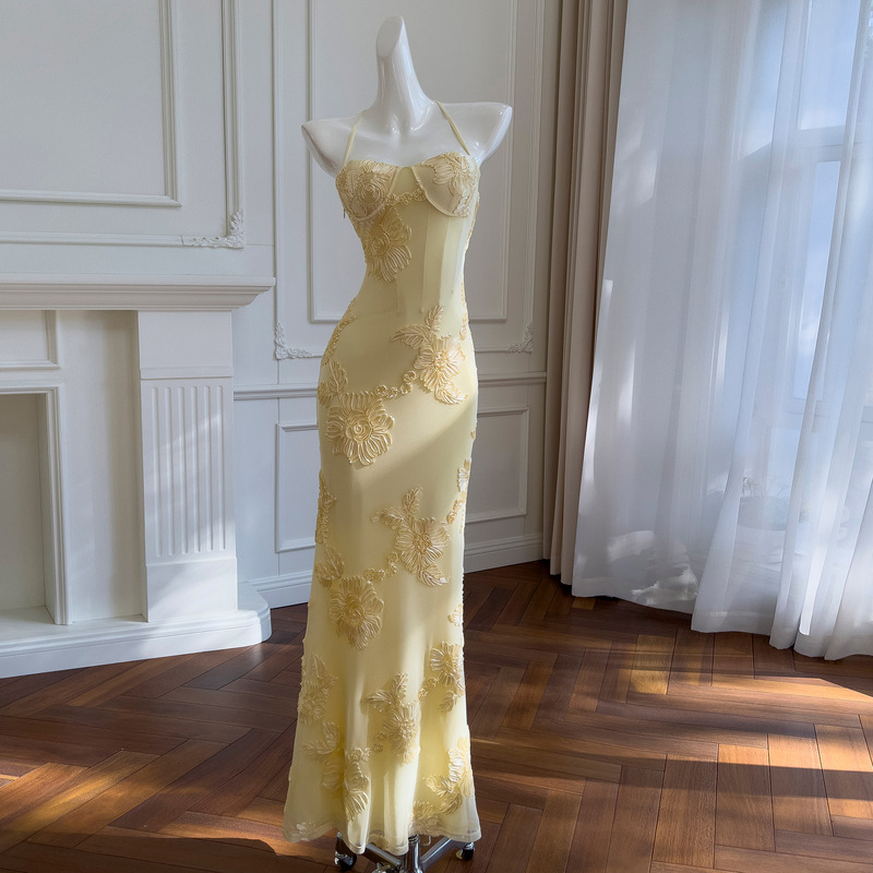 Yige Lila 2025 Early Autumn New Lemon Yellow Tube Top Suspender Elegant Waist Long Dress for Women 69408 Yige Lila 2025 Early Autumn New Lemon Yellow Tube Top Suspender Elegant Waist Long Dress for Women 69408