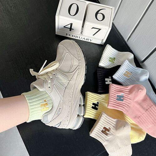 Solid color basic letter embroidered H short-tube women's solid color sports socks wholesale spring and summer boat socks for women women's socks