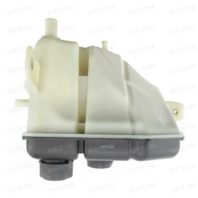 Water tank Quattroporte Levante expansion