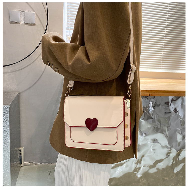 448g Weight Magnetic Buckle Closure Type Single Shoulder Strap Strap Type Crossbody Bag Bags Type Shopping Occasion Pu Leather Material Solid Color Pattern All Seasons Season Women's Gender Streetwear Style Square Shape Medium Size Women's Medium Pu Leather Heart Shape Solid Color Streetwear Square Magnetic Buckle Crossbody Bag 1