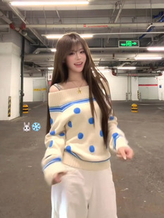 ���d��q�������Ӻ��nϵײɫһ�ּ粨�cë��Ů�ﶬᘿ�������