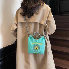 日系エコ刺繍レジ袋ナイロン布バッグ携帯電話小銭入れカジュアルなシングル肩斜めショルダーバッグ女