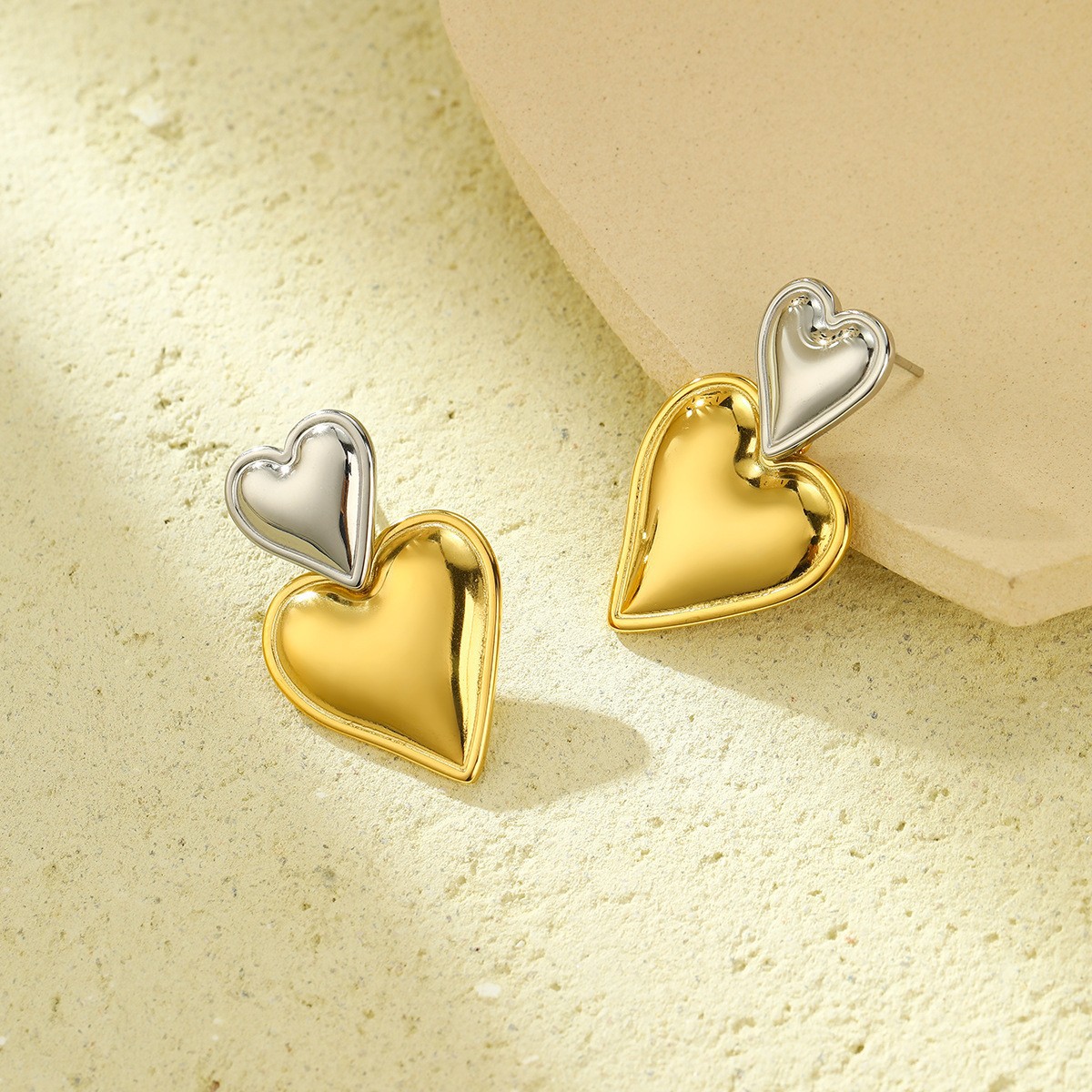 12g Weight 0.03µm-0.05µm Gold Plating Thickness PVD Coated Gold Plating Process 304 Stainless Steel Ear Needle Material Real Gold Plated Plating Material Drop Earrings, Ear Studs Classification 1 Pair Quantity Holiday, Daily Occasion 304 Stainless Steel Material Heart Shape Pattern All Seasons Season Women's Gender Polished Finish IG Style, Elegant, Modern Style Style Waterproof Non Tarnish, Mixed Metal, Plating Craft PVD Coated Real Gold Plated Heart Shape 304 Stainless Steel IG Style Elegant Modern Style Waterproof Non Tarnish Drop Earrings Ear Studs 5