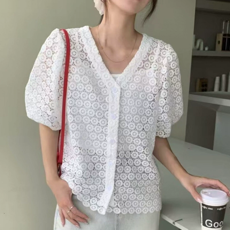 Новый летний милый корейский стиль с v-образным вырезом и пышными рукавами, кружевной вязаный крючком топ с короткими рукавами и подтяжками, комплект из двух предметов для женщин