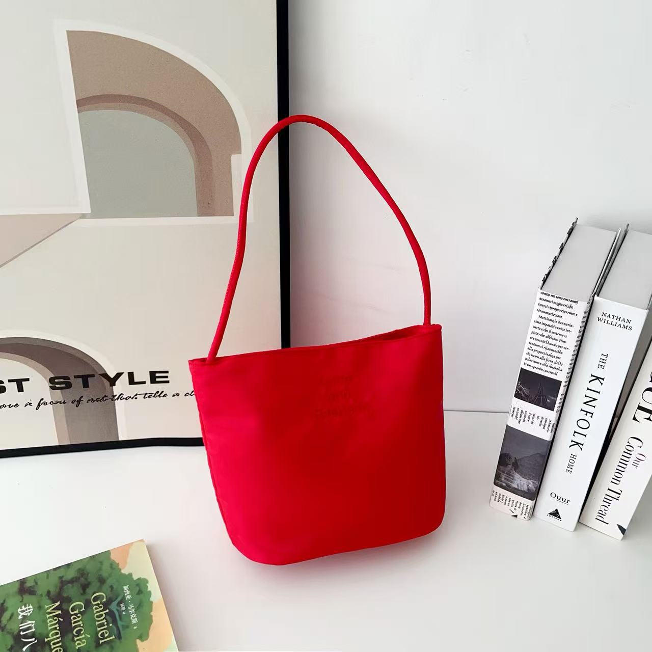 Red (thickened bottom with lettering)