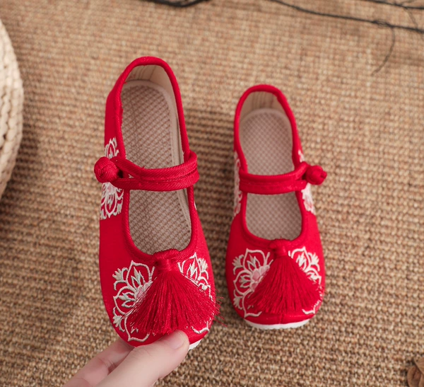 Tassel red