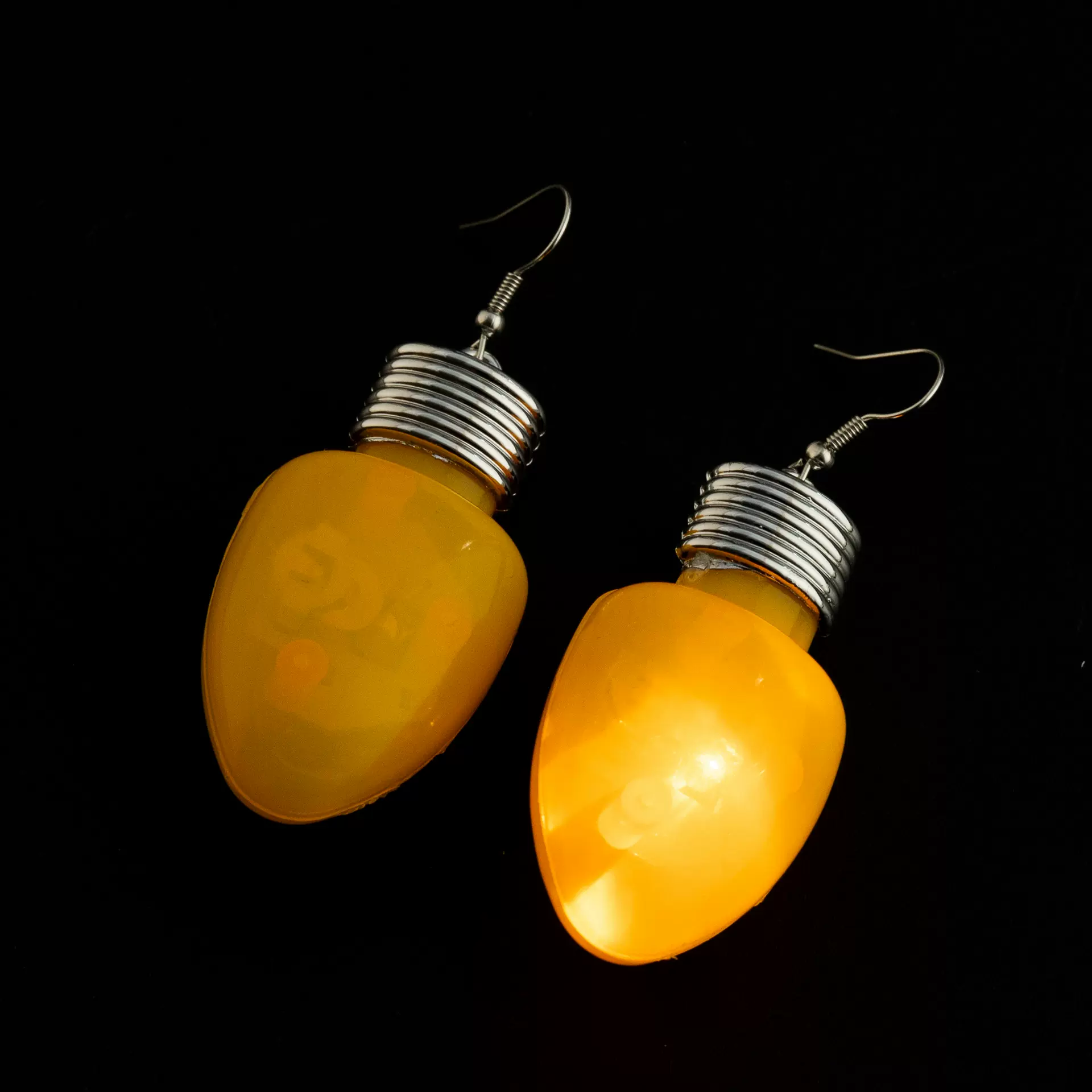 圣诞节耳饰黄色灯泡吊坠跨境热销款氛围感发光圣诞耳环