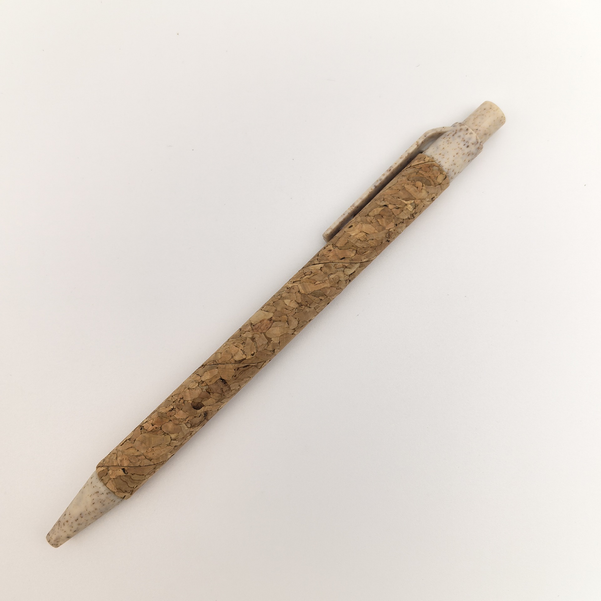 Suministro de bolígrafo de corcho de color ecológico material de paja bolígrafo publicitario regalos comerciales bolígrafo de tubo de papel degradable al por mayor