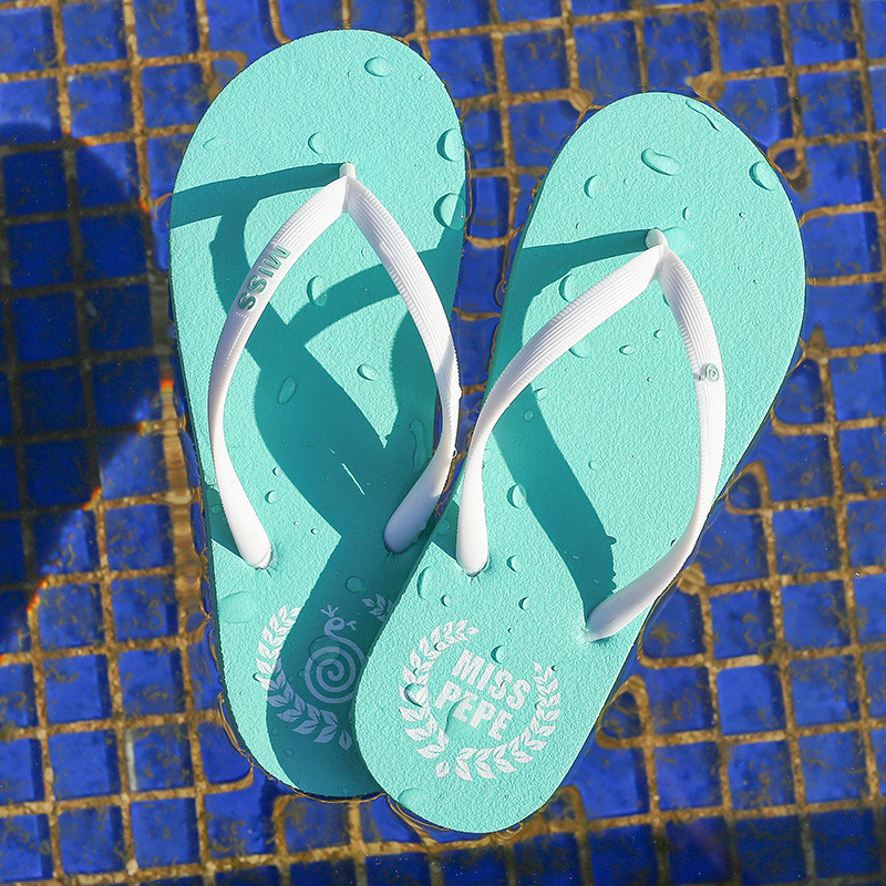Flip flops de mujer de verano anti-deslizante confort de calzado de playa simple zapatillas de calzado de pies planas