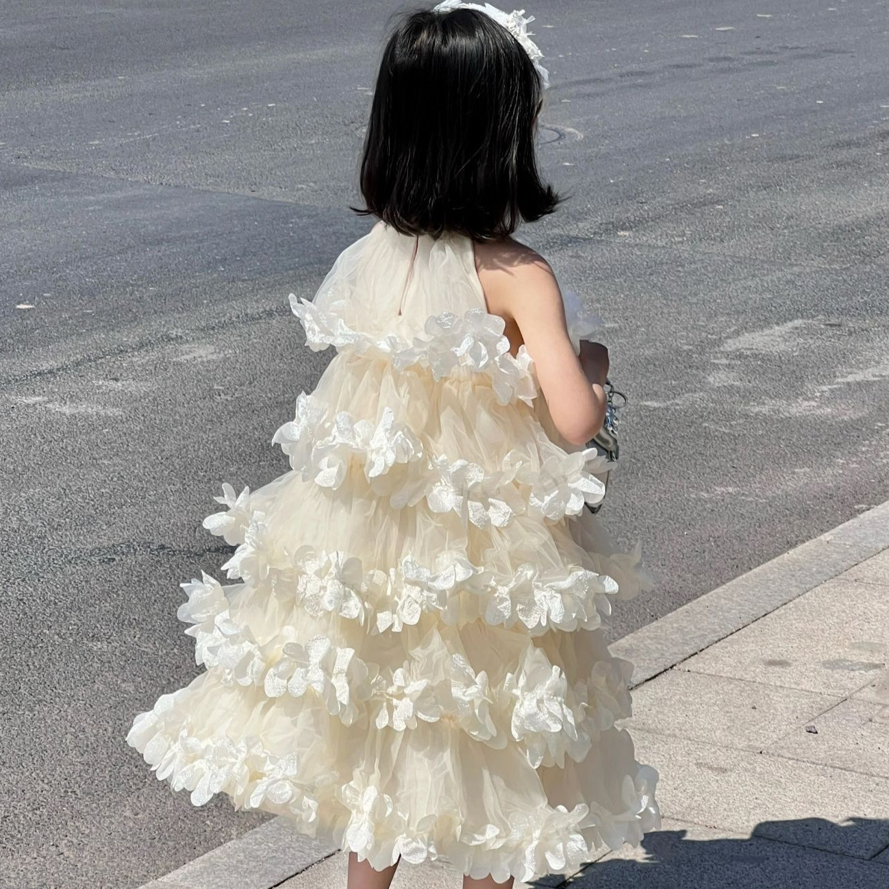 Girls' Summer Neck-hanging Champagne Gold Flowers Layer-by-Layer Cake dress Birthday Mesh Princess Dress Tower Dress