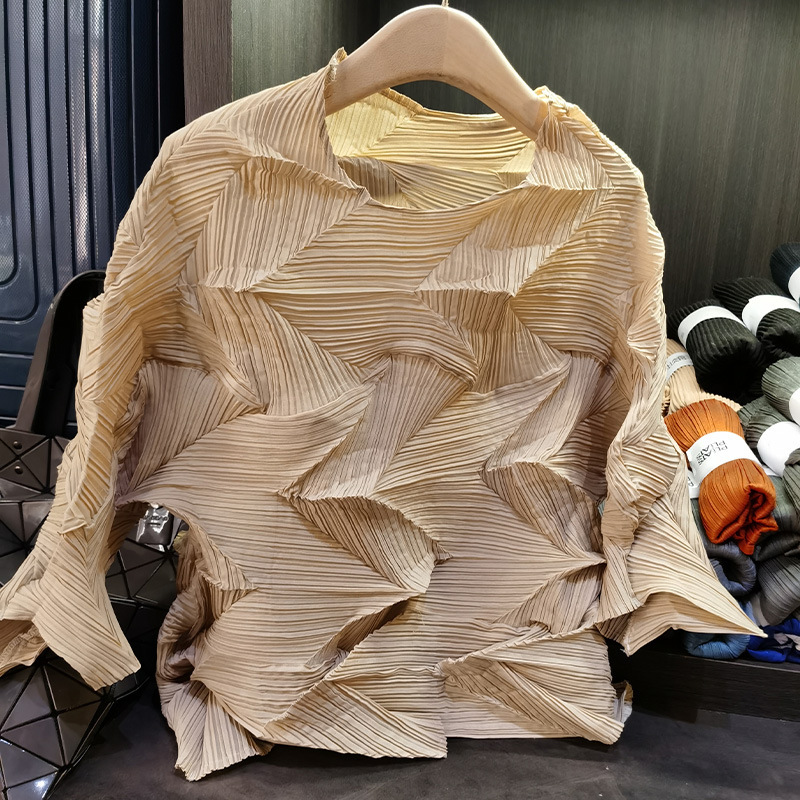 Designed Round-Neck Solid Color Diamond Pleated Top, Fashionable and Versatile, Loose-Fitting Three-Quarter Sleeve T-Shirt for Women, New Summer Style