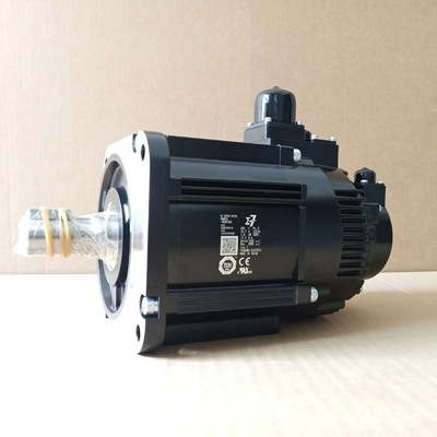 SGMAH-08AAA21 Серводвигатель Yaskawa, совершенно новый, оригинальный, цена со скидкой на складе