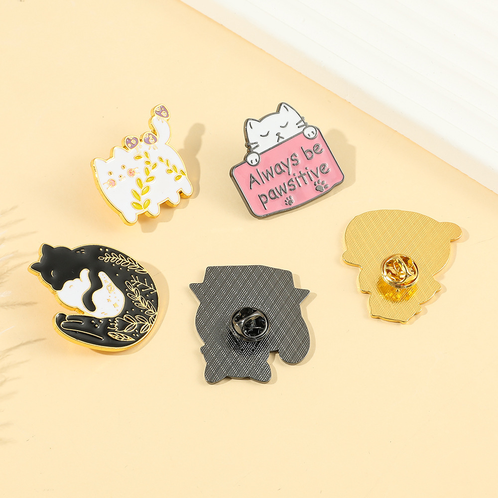 Unisex Gender Cartoon Style Cute Pin Animal Alloy Enamel Unisex Brooches