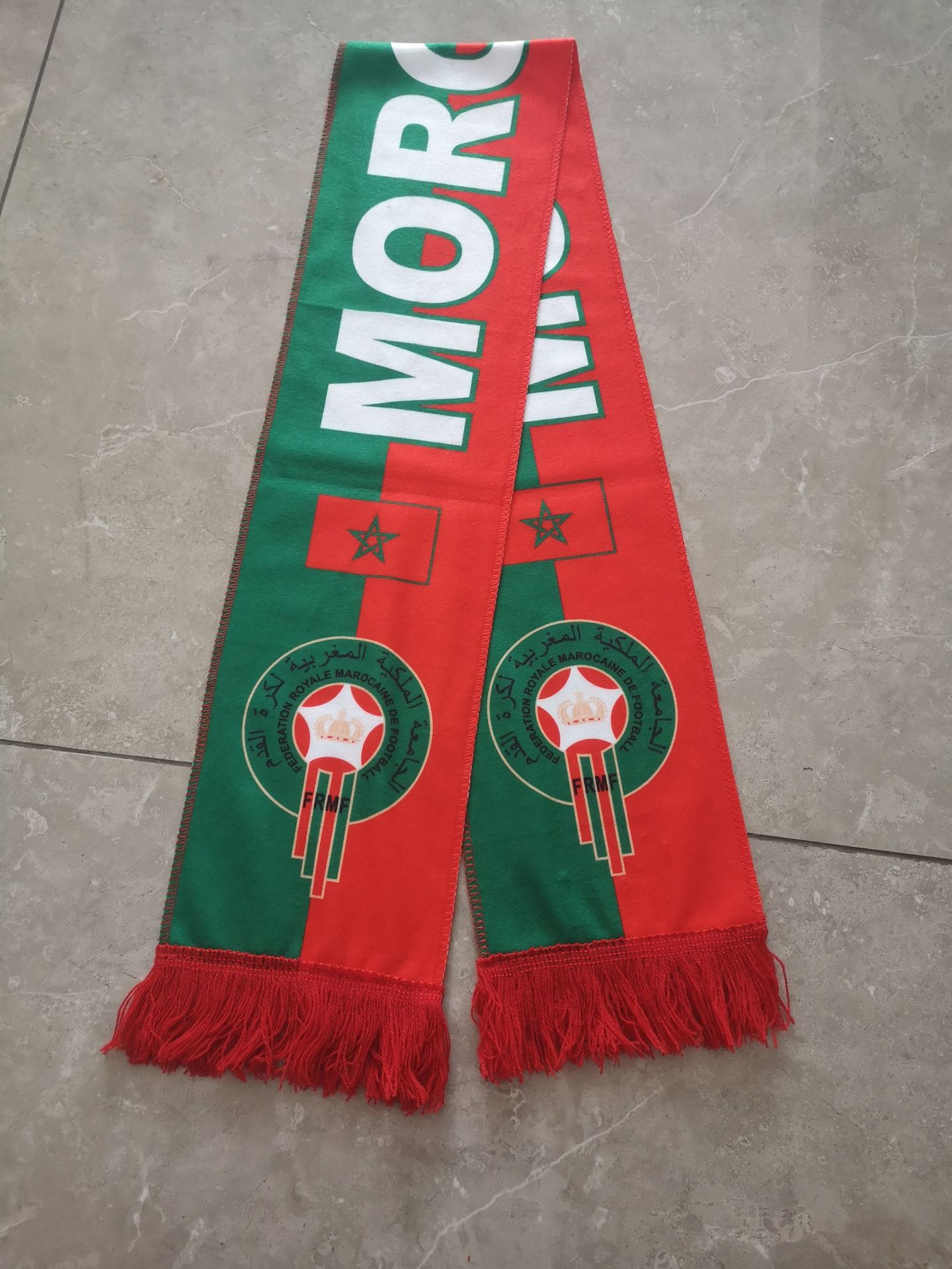 Bufandas de Terciopelo para Fanáticos de Equipos Nacionales de la Copa Mundial, Bufandas de Animación y Apoyo para Clubes de la Copa de Europa, Disponibles en Existencia