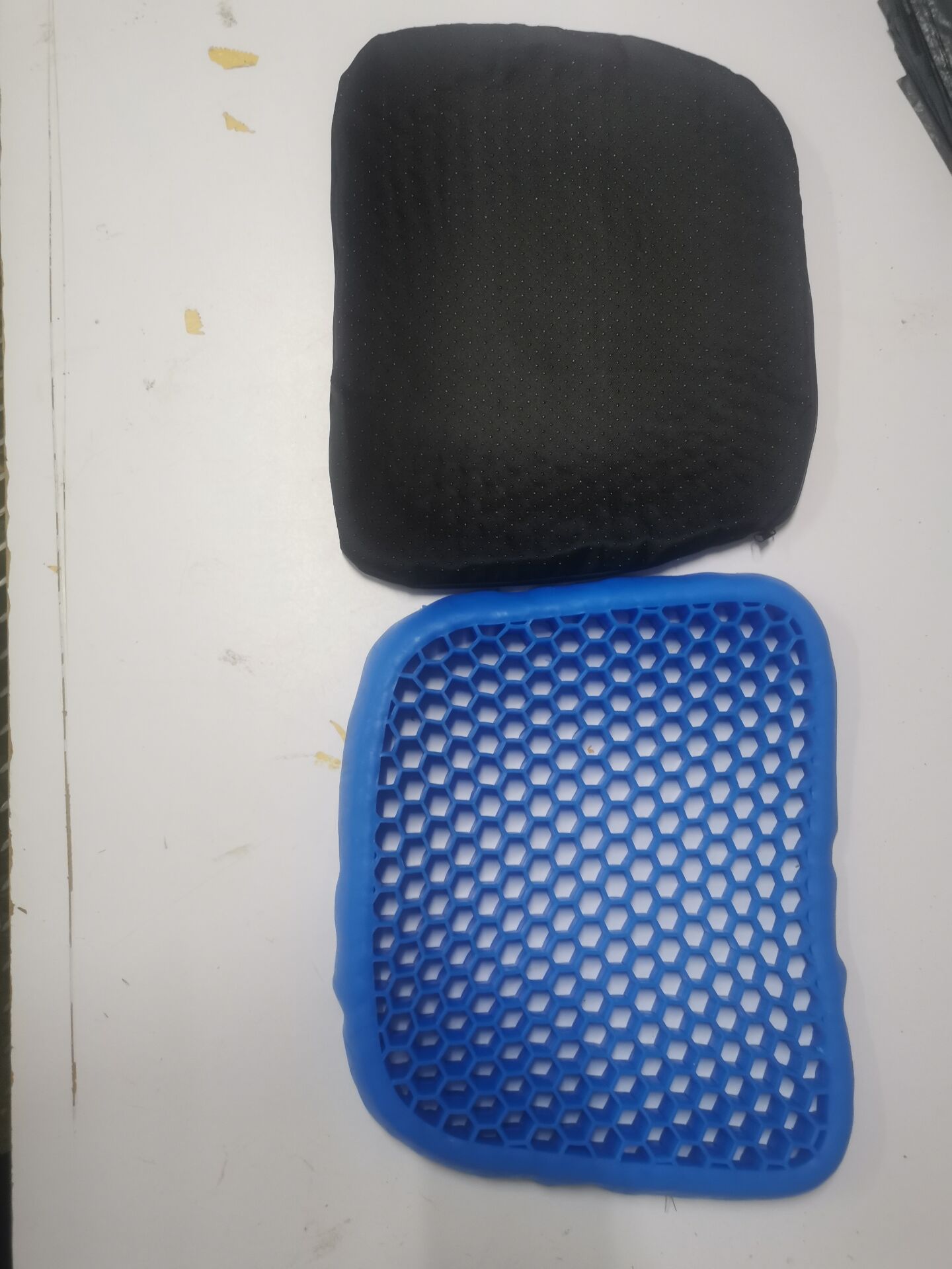 Cojín de huevo de gel de nido de abeja cojín del asiento de coche silla transpirable cojín de hielo cojín suave Oficina cojín fresco cuatro estaciones Universal