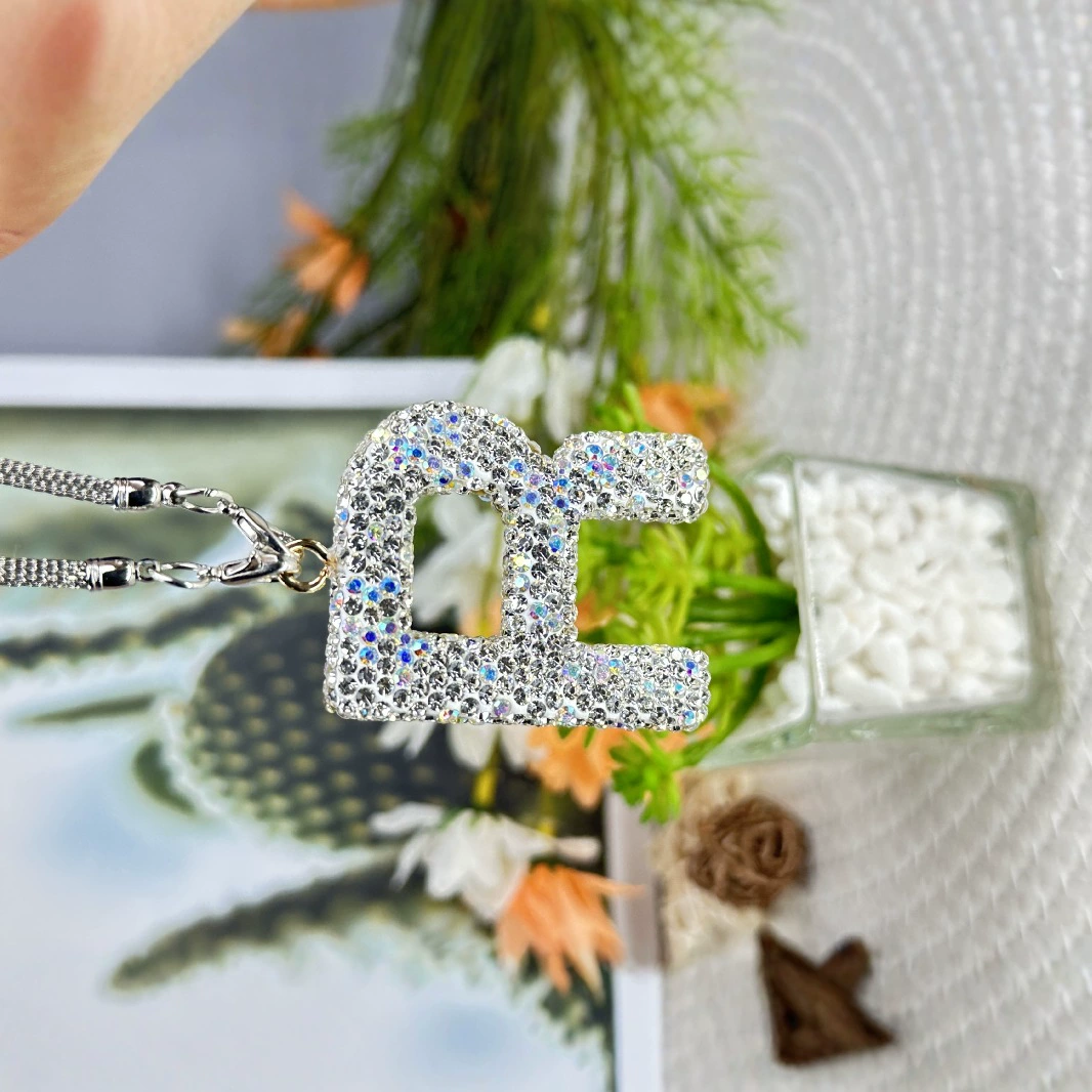 Амазонка взрывающая автомобильная подвеска 26 английских букв