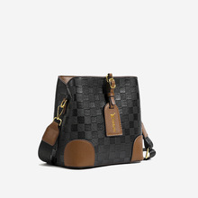 �S�ҏ͹ŕr�������Ů��2024�¿�ƴ��ײɫӡ���μ�б��ˮͰBagsŮ