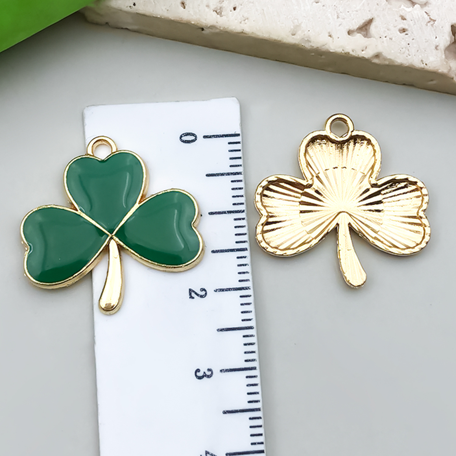 Irish clover DIY jewelry accessories, clover hats, Beer festival necklaces, pendants, keychains, small pendants pic 12