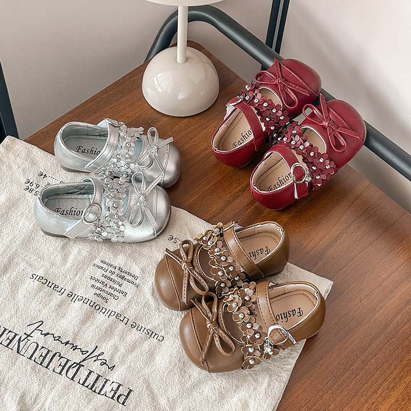 Girls' Princess Style Shoes Leather Soft Sole Shallow Mouth Bow Kidsren's Crystal Shoes Rhinestone French Ballet Dance Shoes