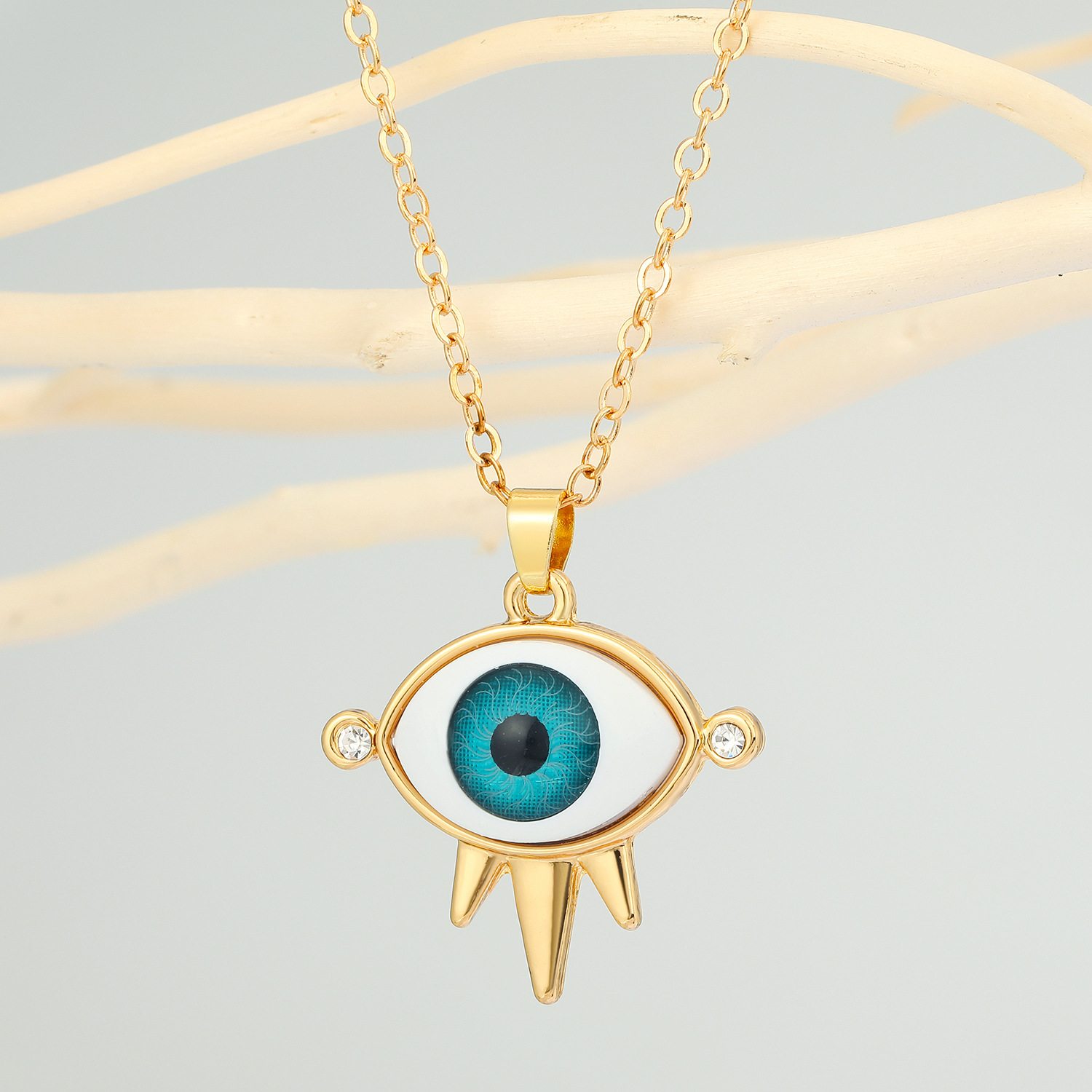 Fashion Devil's Eye Ethnic Totem Eye Pendant Clavicle Chain Wholesale Nihaojewelry display picture 5