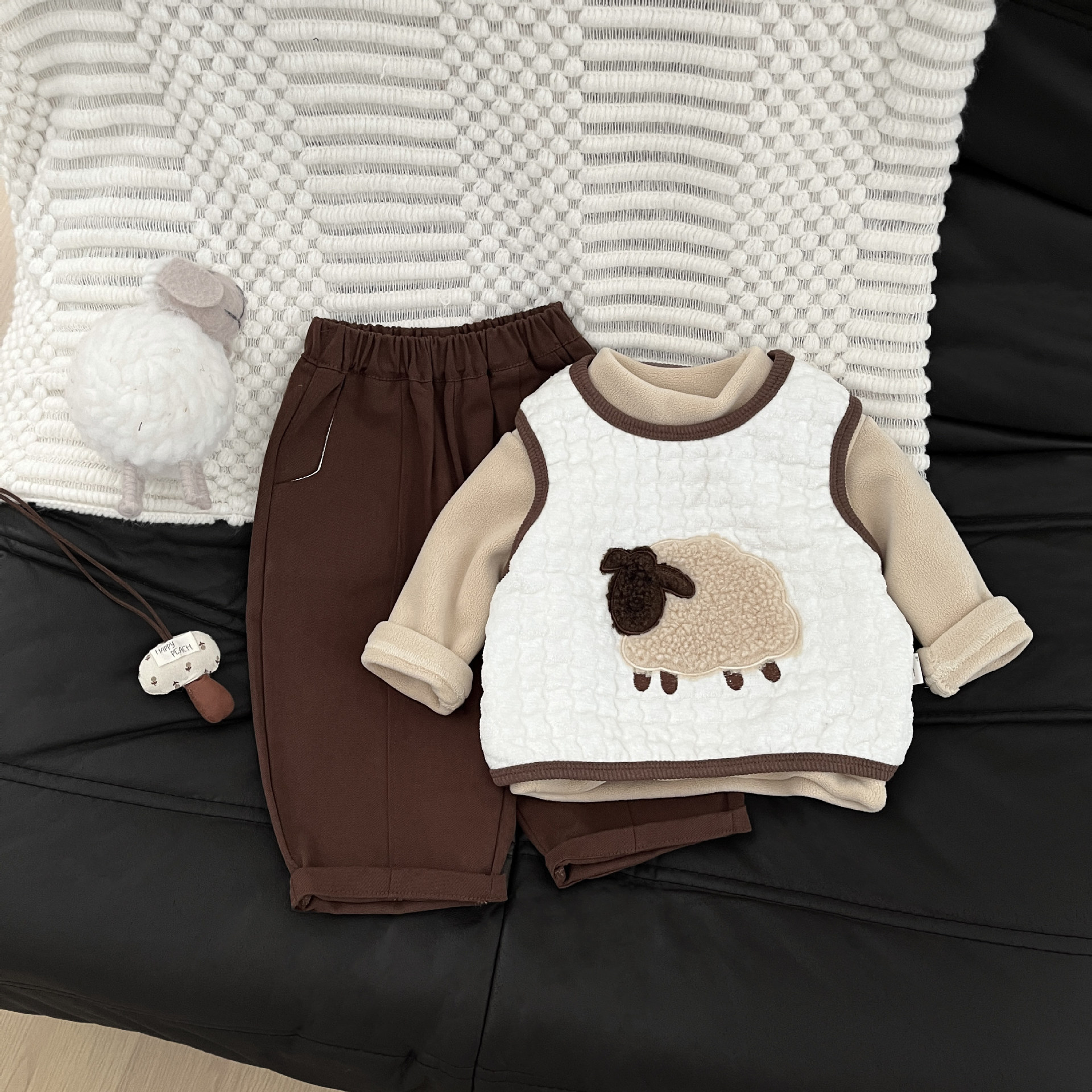 Bebés y niños pequeños nuevos invierno ropa de bebé invierno lindos dibujos animados bebés engrosados chalecos de hombro de peluche chaqueta de moda