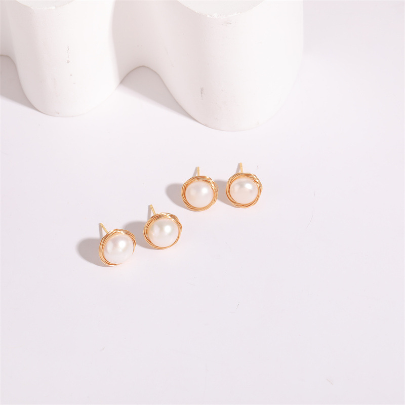 Simple Style Round Copper Gold Plated Pearl Ear Studs 1 Pair