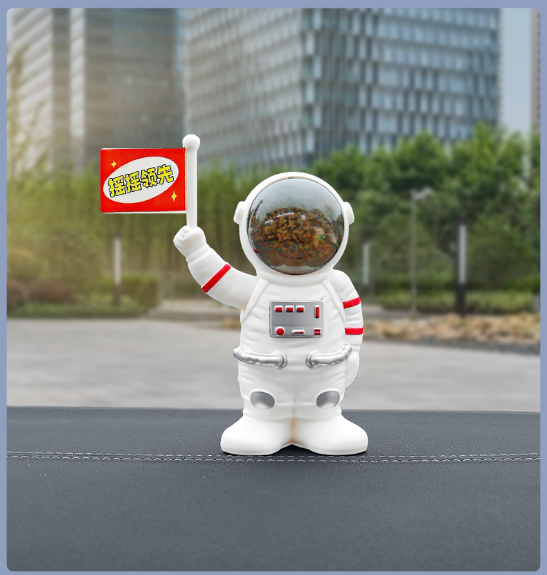 Car ornaments astronaut solar swing car creative hot language astronaut car center console decoration supplies