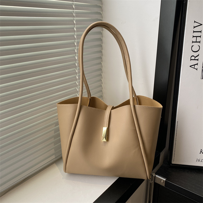 Bolso retro suelto de gran capacidad bolso femenino 2025 nuevo bolso de moda simple bolso de hombro minimalista bolso de axila