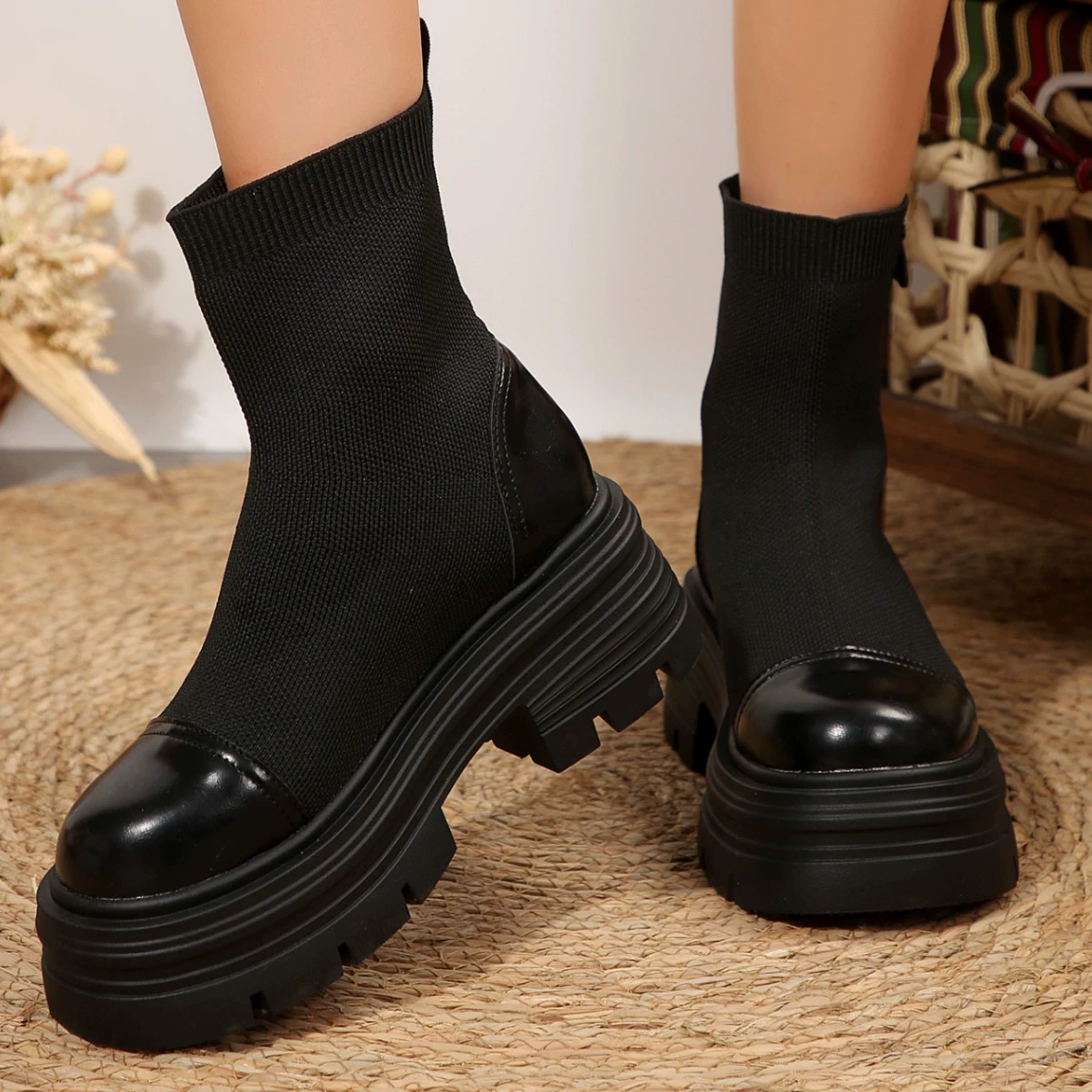 2024 осень и зима новая сетка красный вязаный эластичные ботинки Мартин женские сапоги