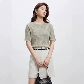 女式针织衫;毛衣;时尚休闲套装