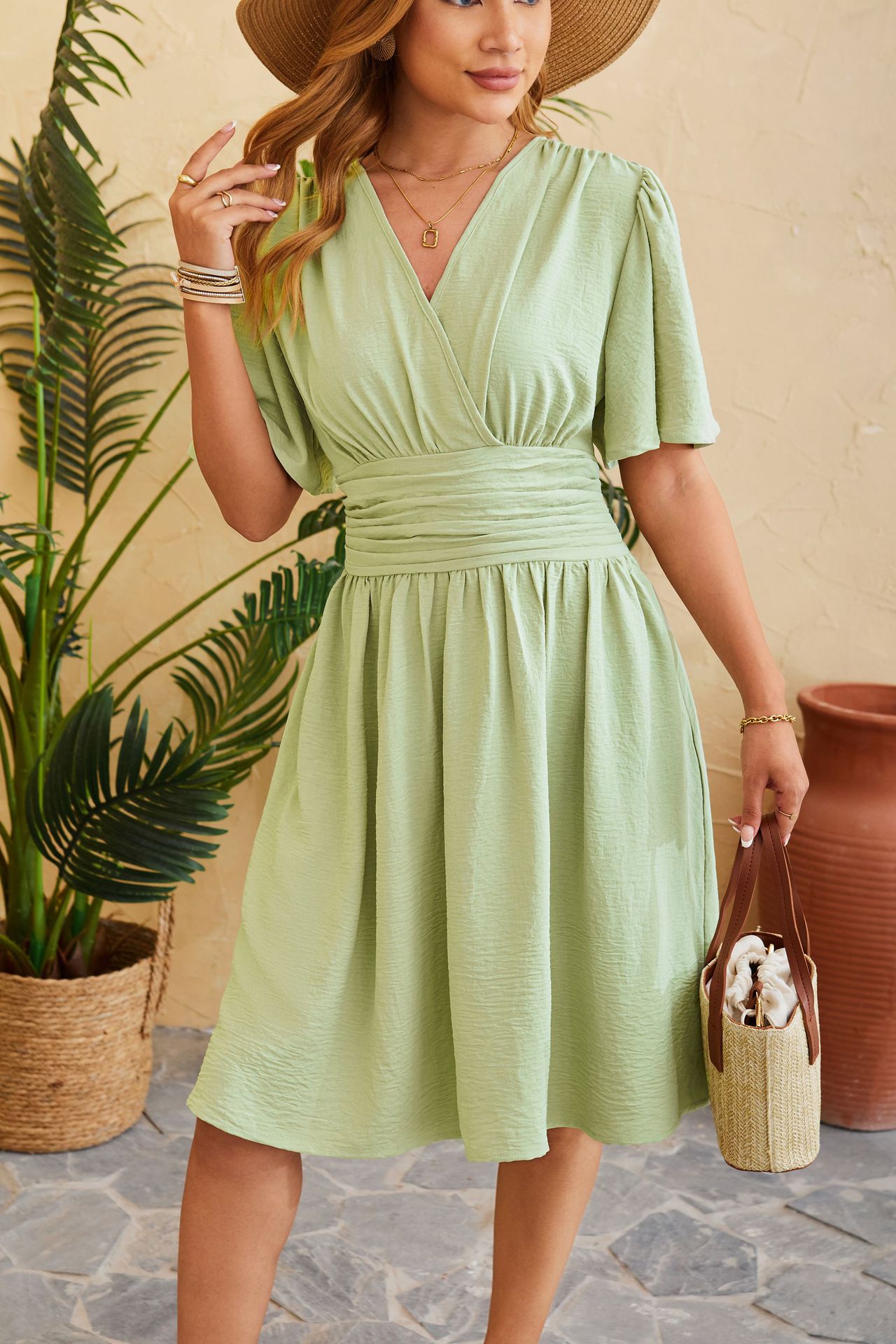 Women's Regular Dress Simple Style V Neck Pleated Half Sleeve Solid Color Midi Dress Daily display picture 20