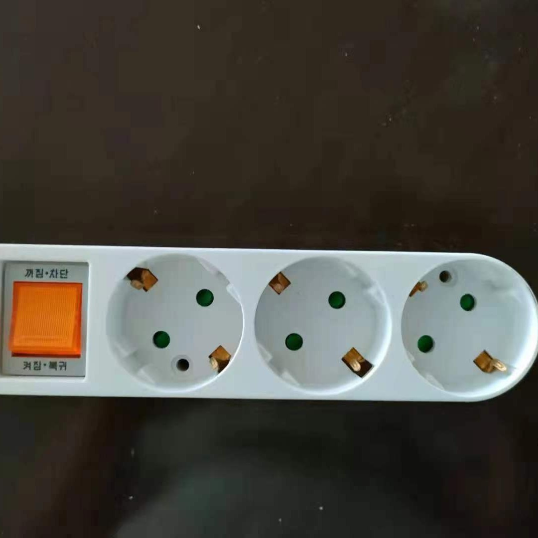 韩国KC拖线板插排欧式欧标插座接线板转换器过载开关3位2039NTT