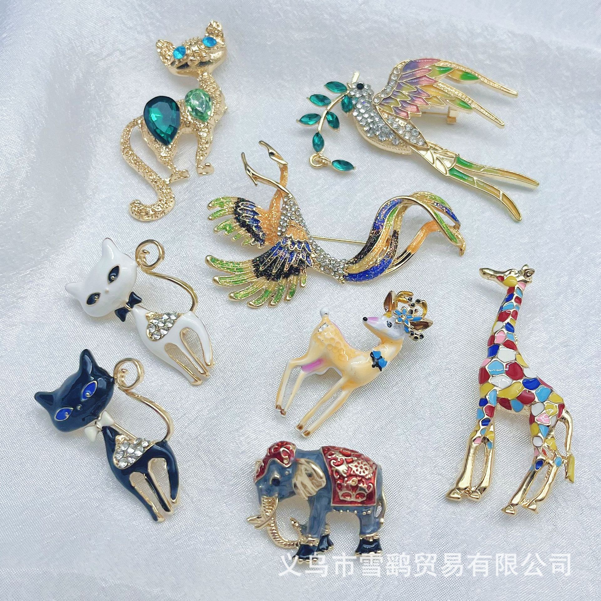 Chinese Style Animal Elephant Cat Brooch for Women, Personalized Elegant, High-End Fashion Brooch, Exquisite Luxury and Atmospheric Corsage