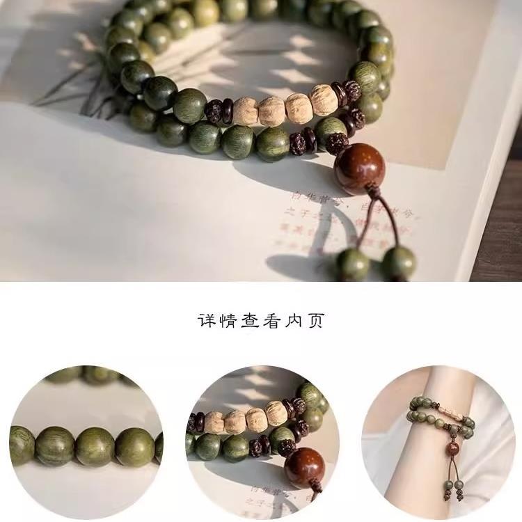Rosary with round beads green sandalwood