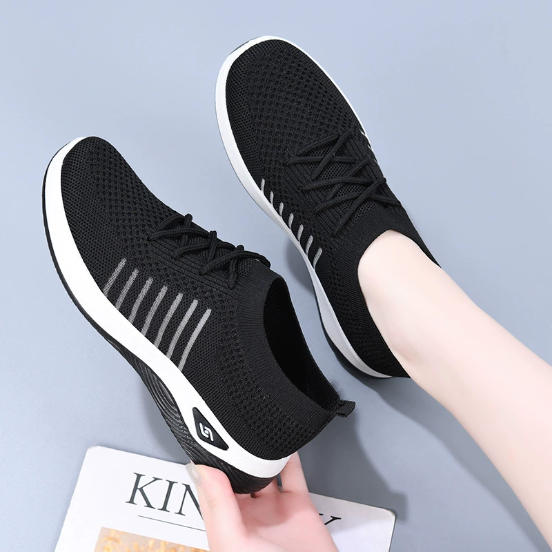 Оптовая и розничная торговля мягким дном трансграничные новые летающие женские кроссовки сетка дышащая удобная обувь для мамы дикая обувь