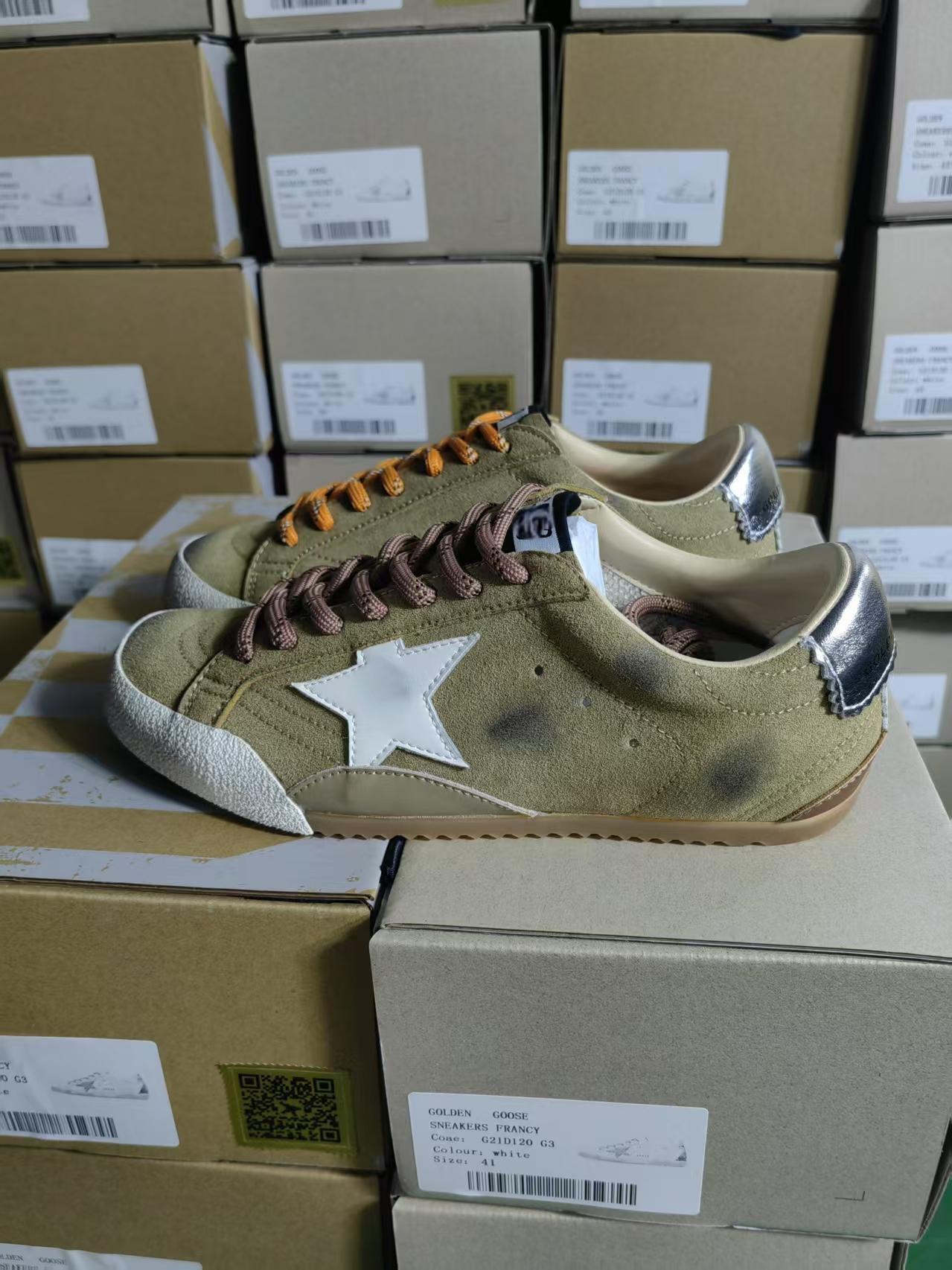 Corea del Sur viejos estrellas pequeños zapatos sucios hombres y mujeres con el mismo estilo retro casual deportes pequeños zapatos blancos 2025 nuevos zapatos sucios