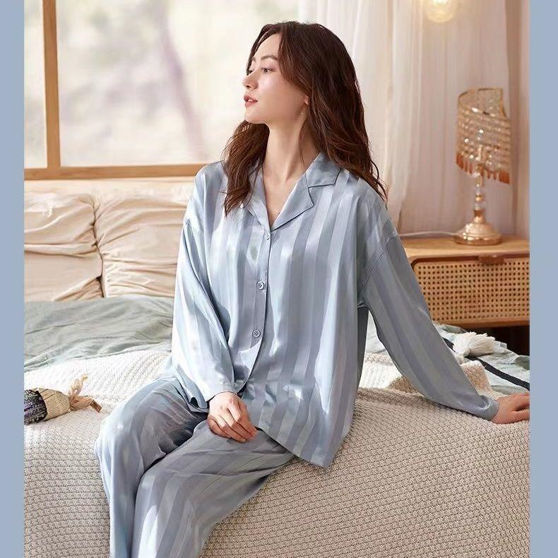 Pijama de verano nuevo hielo pantalones cortos de mangas cortas de dibujos animados KT gato coreano dormitorio de estudiantes ropa delgada set