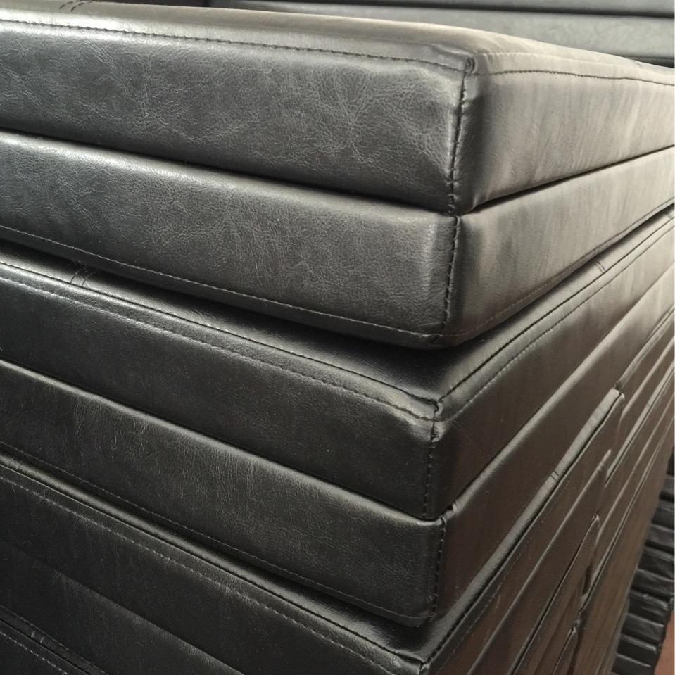 人革厂家马达斯纹人造革 pvc人造皮革 沙发皮革面料 皮革背景