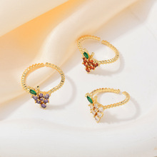 �羳�ɐ�С����Ů��ݮ�����_�ڽ�ָ΢��ָ�h��������С��Ů���