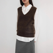 爱与南希十三行2025冬韩风V领氛围感高比例羊毛叠搭背心毛衣03299