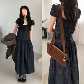 复古少女方领深蓝绿格纹后绑带泡泡袖连衣裙显瘦收腰