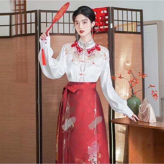 Changed: Plus size heavy industry woven gold horse face skirt cloud shoulder Hanfu female toast engagement clothing new Chinese style national style suit
