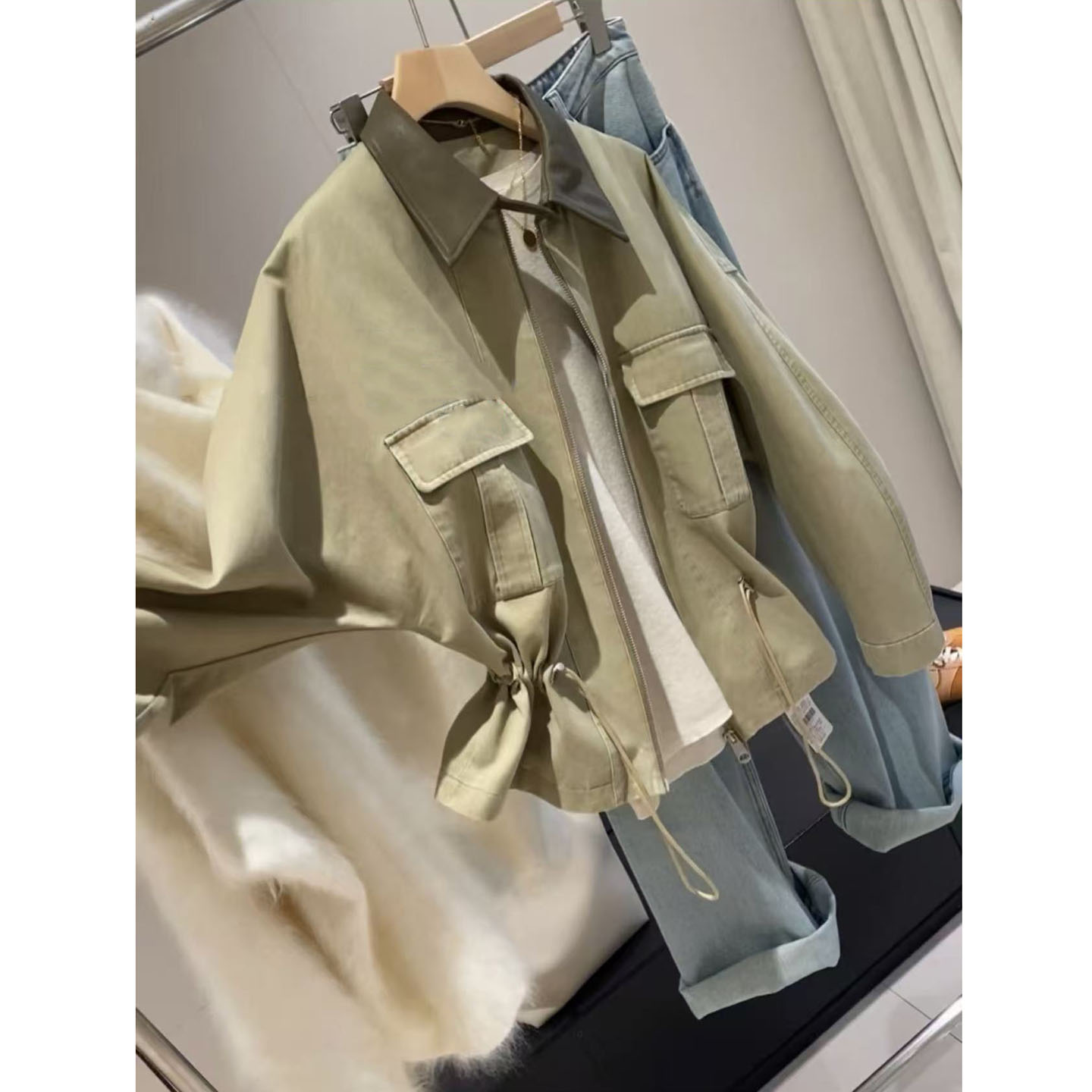 Cross-Border European Design Patchwork Lapel Leather Jacket Short Coat for Women, Autumn New Small-Sized Leather Jacket Trench Coat in Light Green