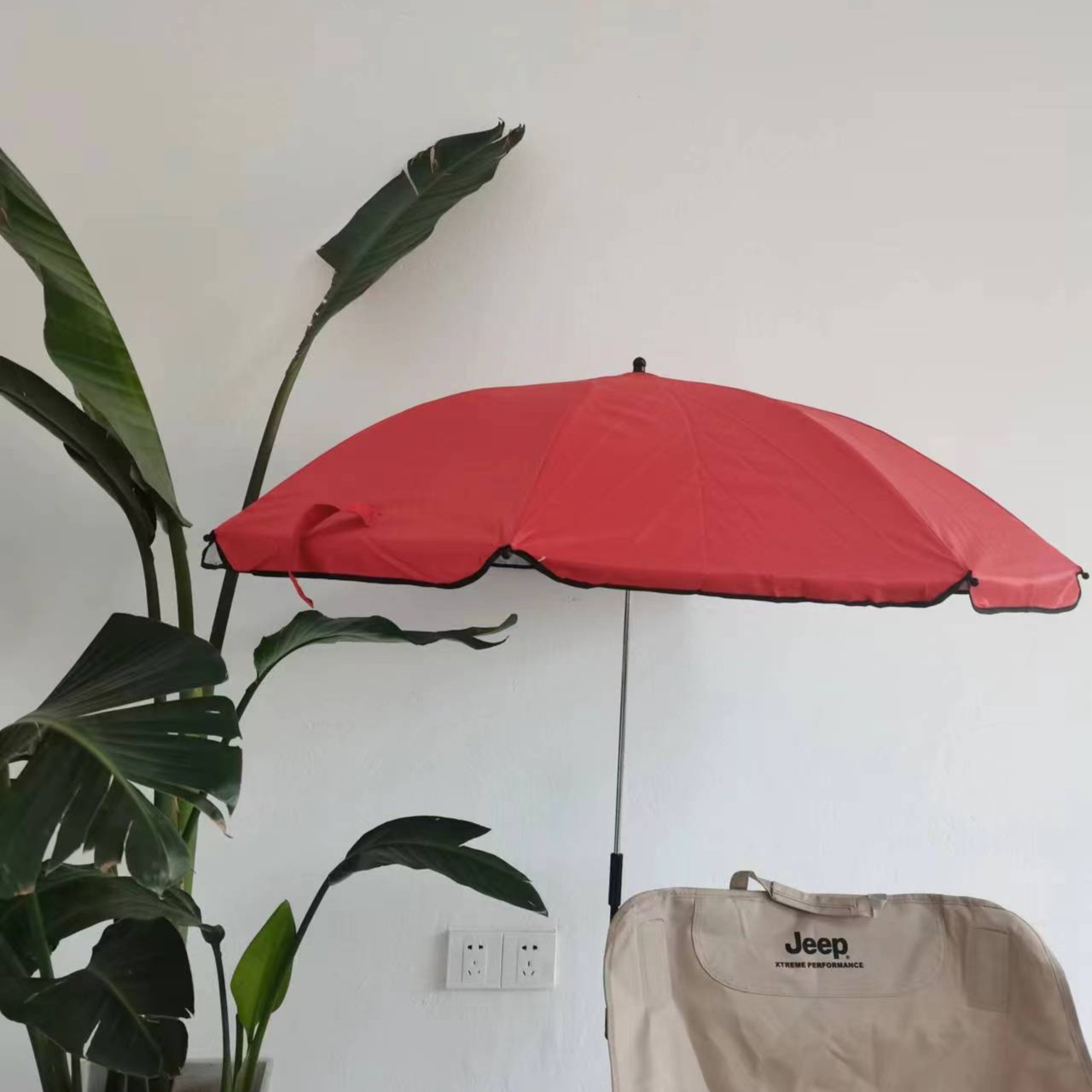 Nuevos productos para adultos silla de playa paraguas azul blanco rayas abrazadera paraguas silla de camping respaldo sombrillas paraguas de playa
