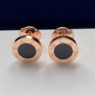 �羳�W���߰汾�A���18Kõ�����Ů��ڬ�觰�ؐĸ�M荶��h