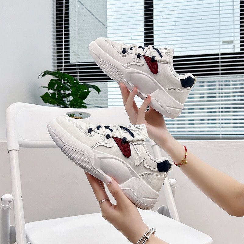 Zapatos de pop pop para mujeres 2024 primavera y otoño nuevos zapatos blancos para mujeres con suela suave antideslizante impermeable zapatos de verano